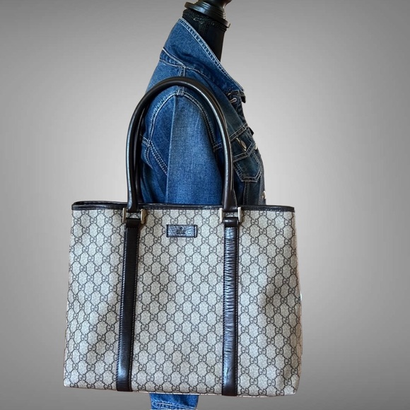 A18- 💯 % athletic Gucci shoulder bag - Picture 2 of 16